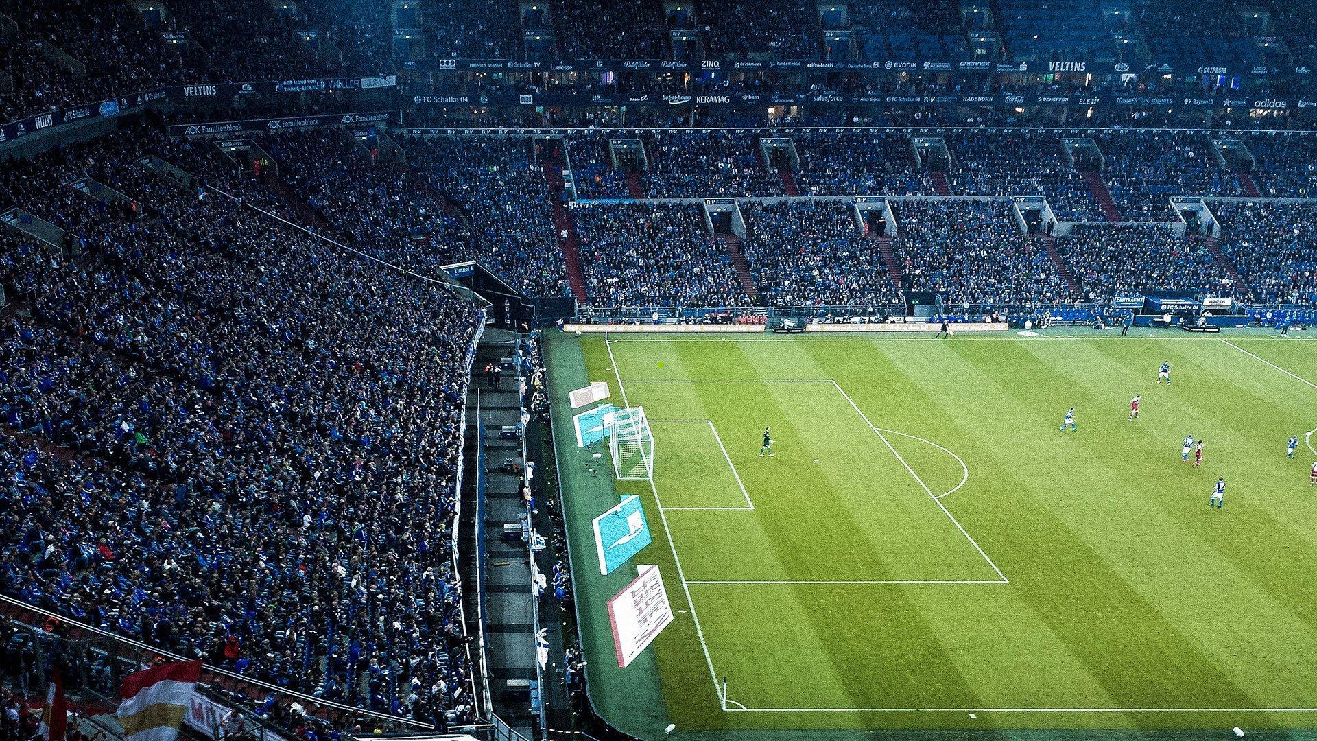 弗鲁米嫩塞突发换帅,高乔辞去主帅职务,助教马尔康临时代理